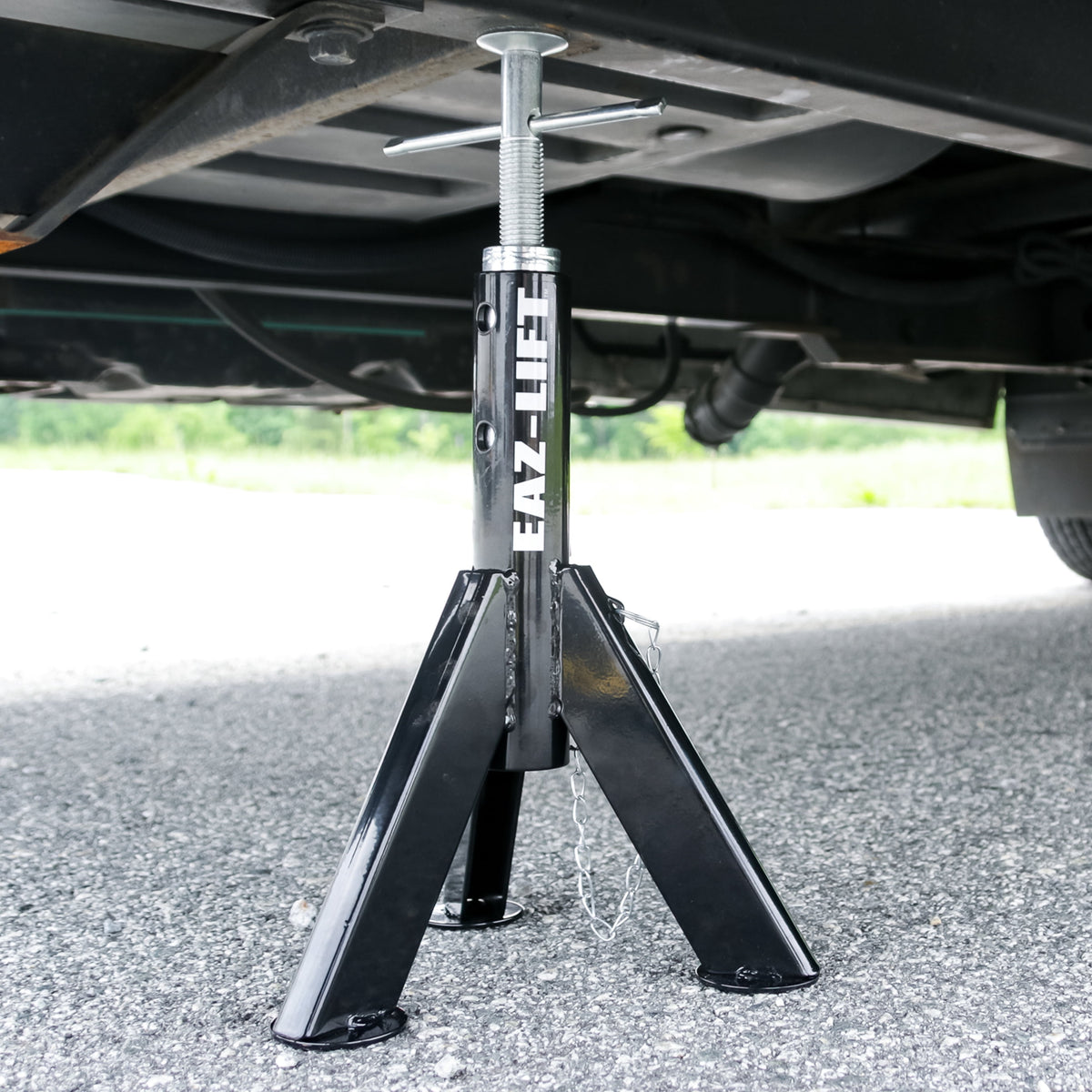 EAZ LIFT Adjustable Telescopic RV Jack, 16 to 30 Inches, 6,000 Pound Capacity